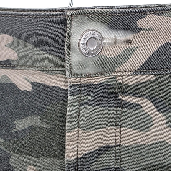 Kensie Jeans Camo Print Mini Skirt Women's Size 12/31 Casual Trendy - Picture 2 of 6